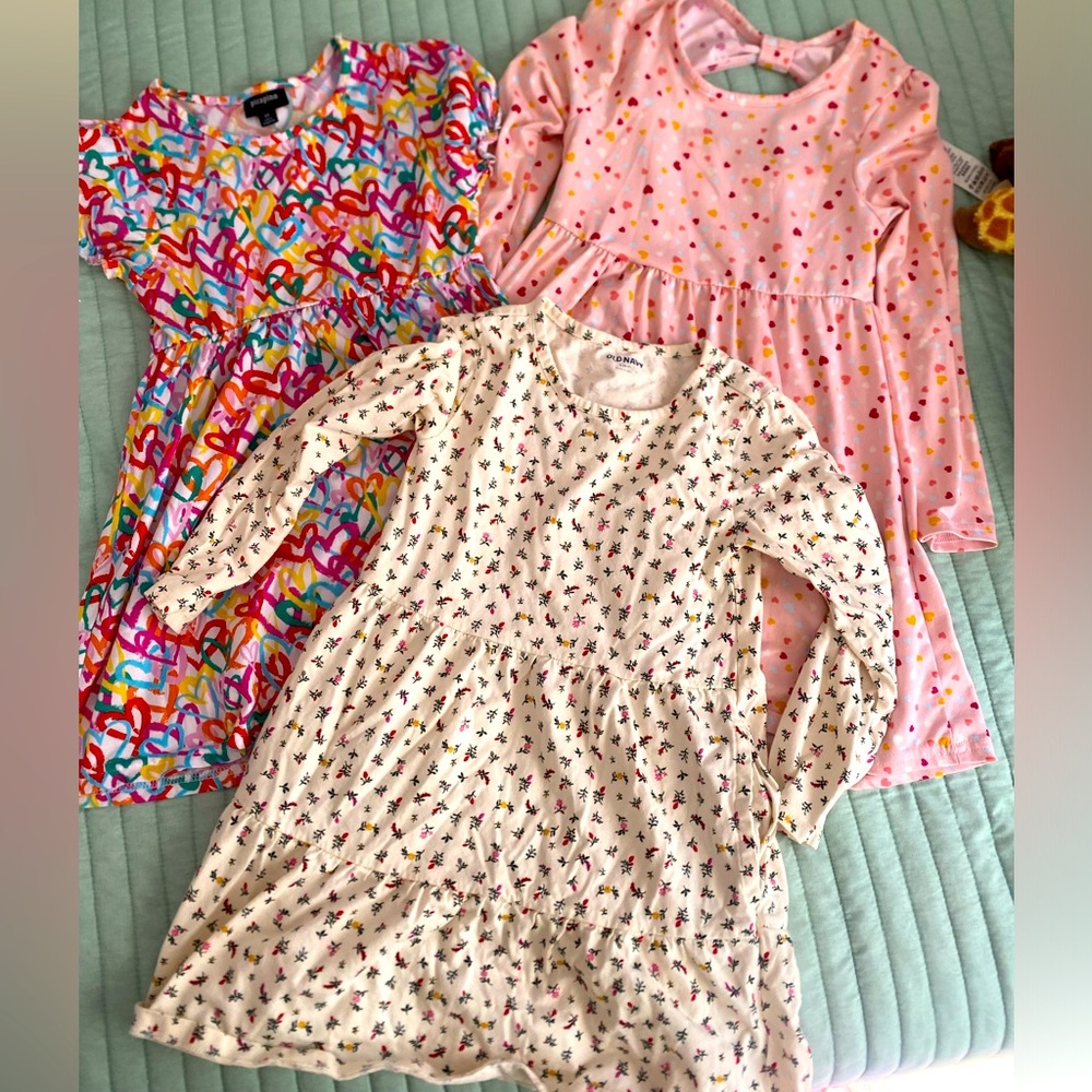Hearts and flowers Girls dress set! Size 6x. 3 dresses!